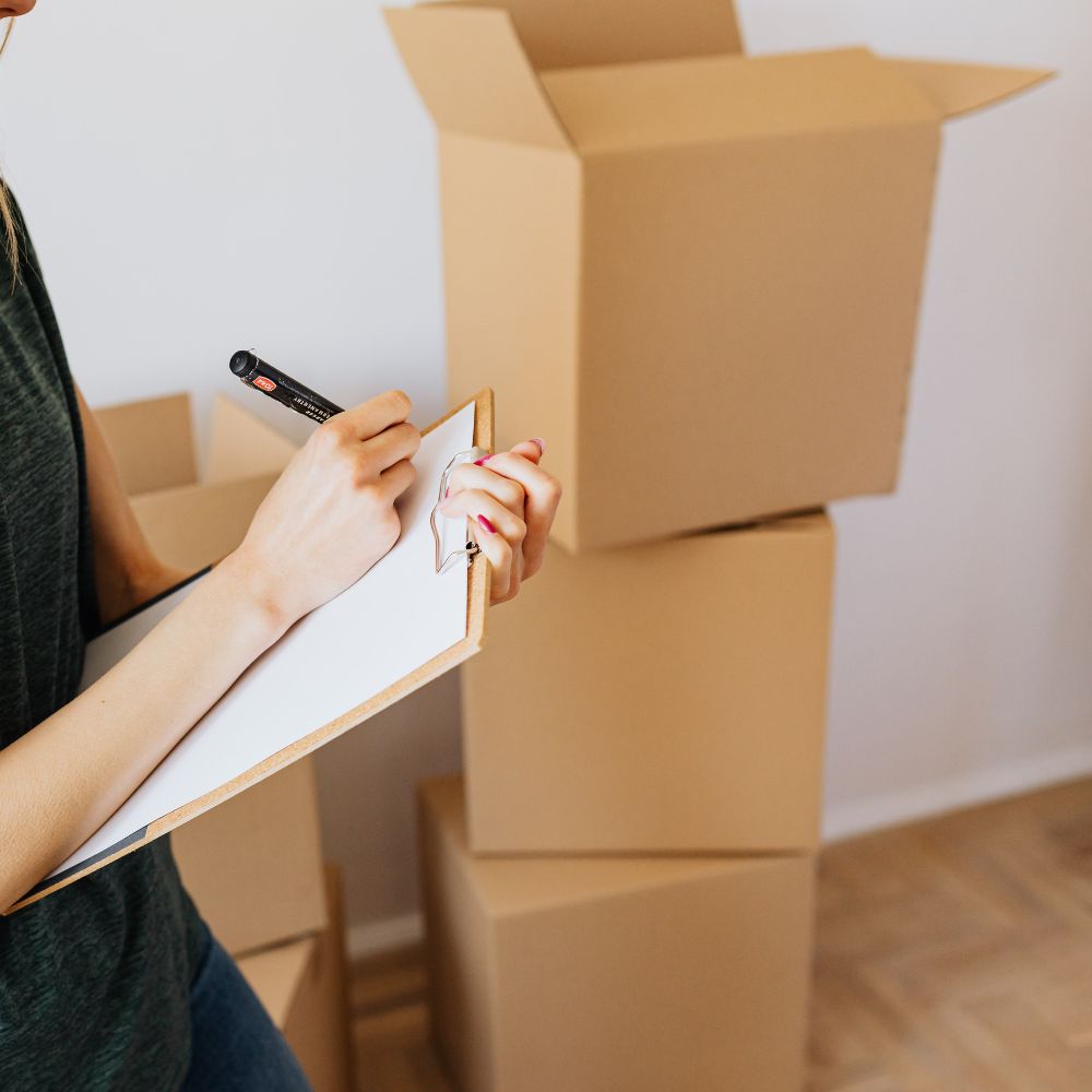 Lilys Rümpelteam - Aachen - Entrümpelung - Haushaltsauflösung - Betriebsauflösung - Transporte - Entsorgungen - Umzüge - Entrümpelungsfirma - Räumungen